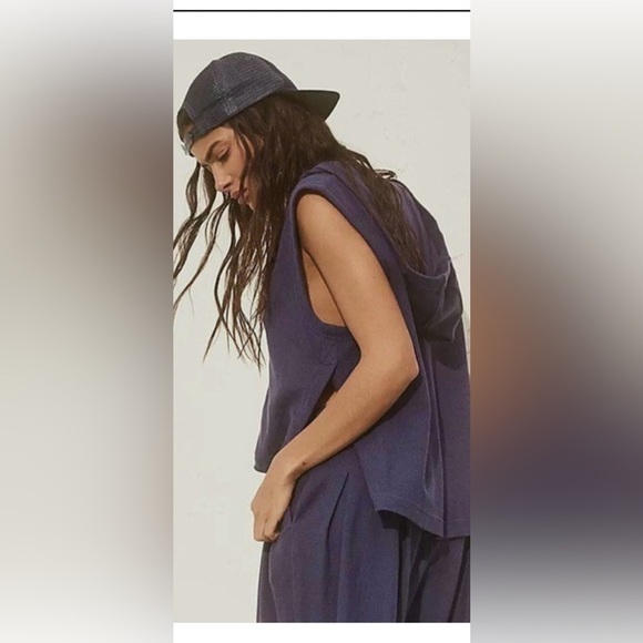 FP Beach Free People Day Tripper Sleeveless Hoodie Oceana Navy Blue Size small - Picture 7 of 7